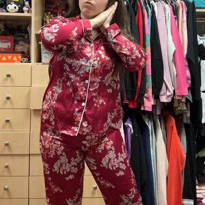 Red cherry blossom floral silk pajama set!!